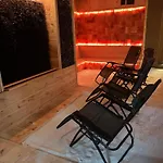 Nyskie شقة فندقية ازغوجالتس