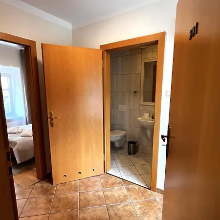 Nyskie Aparthotel *