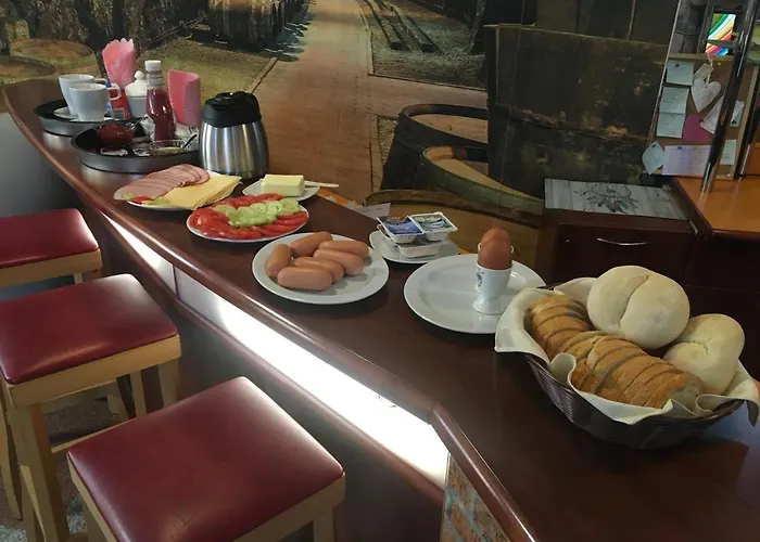 Nyskie 3* 兹戈热莱茨